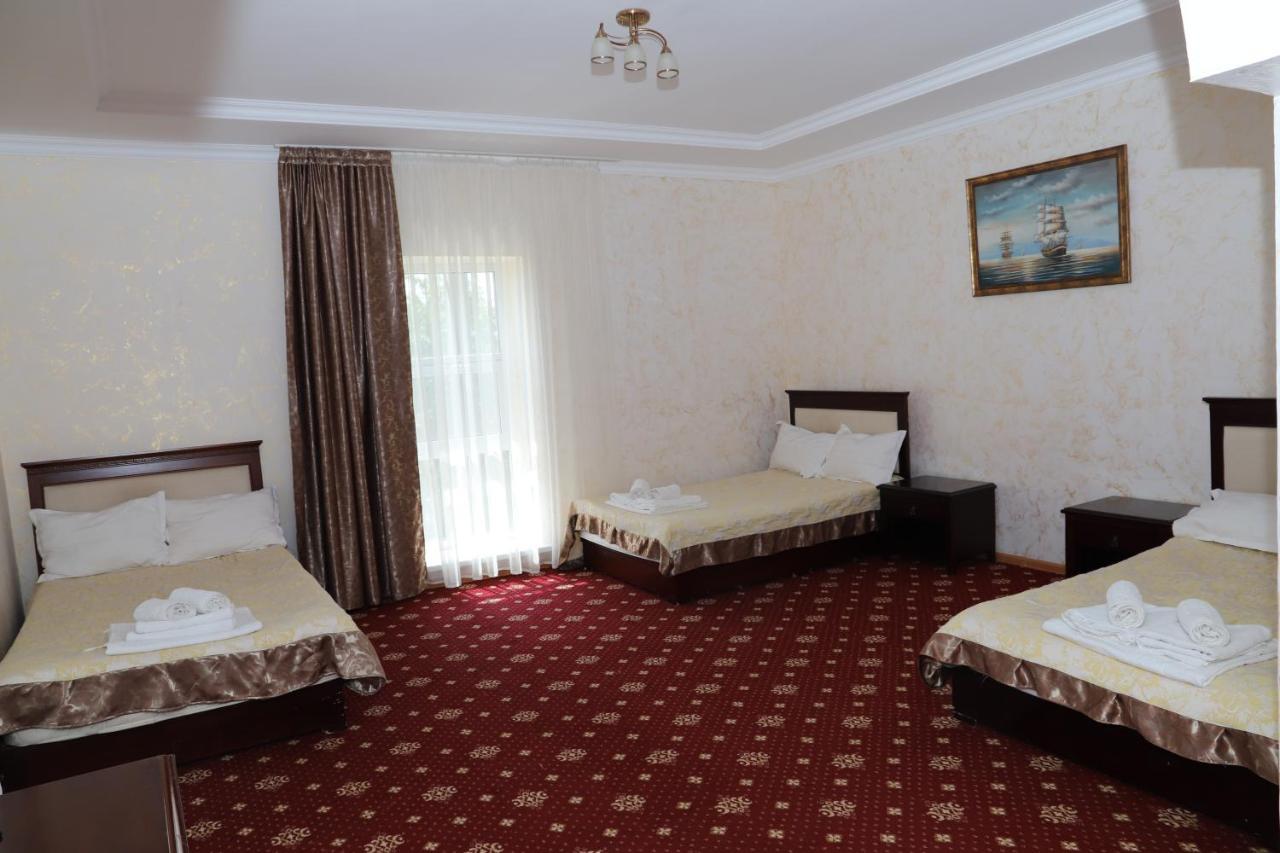 Hotel Eurasia Deluxe Борово Екстериор снимка