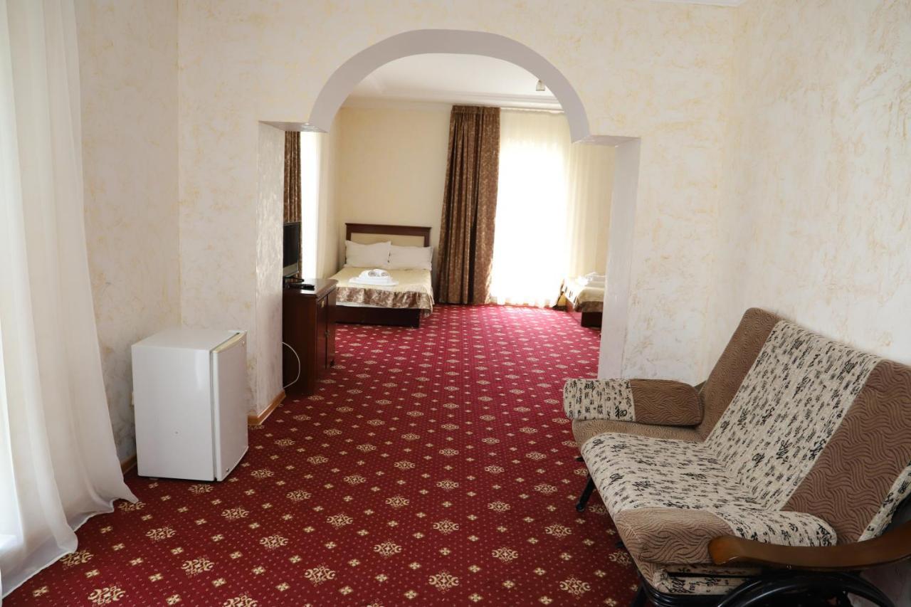 Hotel Eurasia Deluxe Борово Екстериор снимка